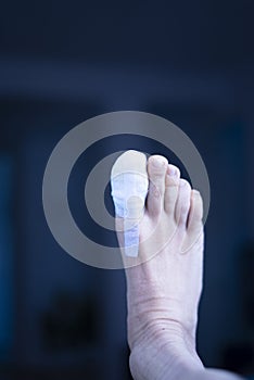 Foot big toe bandage injury