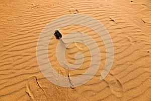 Footprint on the sand, Perspective view.