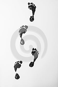 Footprints Four Paint Black+White