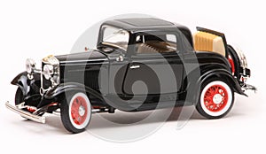 Ford 1932 3-Window Coupe