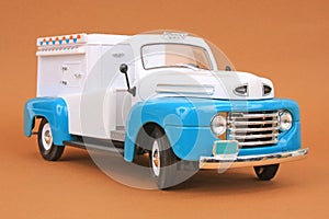 Ford F-1 Ice Cream Truck 1948