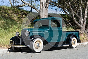 1933 Ford pickup truck