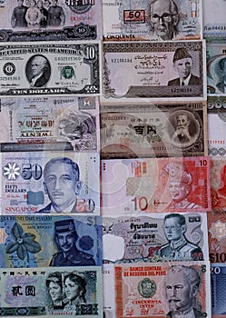 Foreign currencies notes