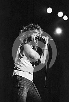 Lou Gramm of Foreigner 1993 live