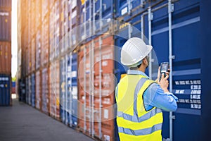 Predák nakladanie kontajnery kabica náklad náklad loď predák priemyselný kontajner náklad 