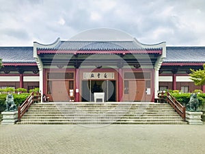 The foremost building of the buddhist temple.