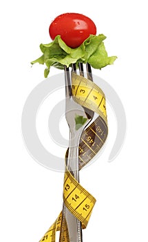 Fork with letucce and tomato