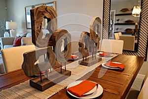 Formal, Elegant and Modern Dining Room Table Decoration