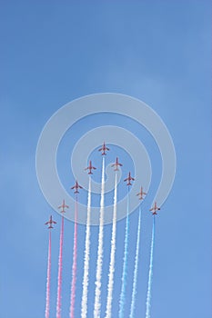 Formation flight Red Arrows