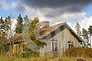Forsaken farmhouse photo