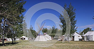 Fort Bridger Mountain Man rendezvous Indian tents 4K