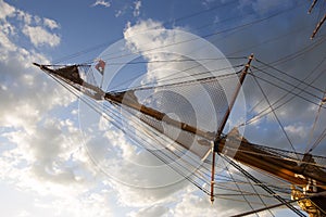 Forward mast of the sailing ship