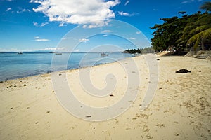 White beach en Tagbilaran, Filipinas. White beach in Tagbilaran, Philippines. photo