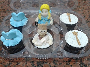 Foundant Art Cupcakes