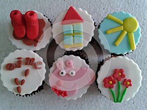 Foundant Art Cupcakes