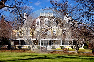 Founders hall salve regina university newport