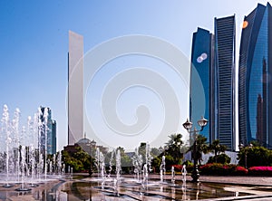 Fountain and Abu Dhabi skyline