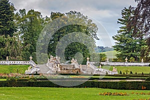 Fountain in castle garden, Cesky Krumlov