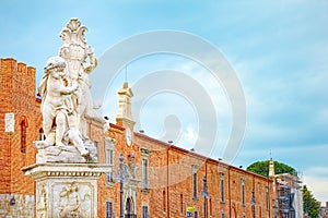 Fountain of cherubs in Square of Miracles