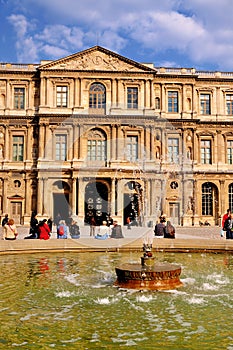 Fountain on Cour CarrÃÂ©e