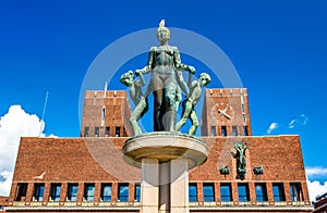 Fountain in front of the Oslo City Hall