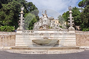 Fountain of the Goddess of Rome on Piazza del Popolo