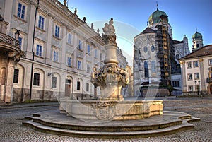 Fountain (hdr)