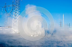 Fountain in a nonfreezing reservoir