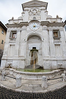 Fountain of Piazza del Mercato