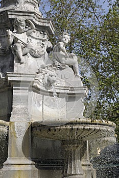 Fountain at Place du MarÃ©chal Lyautey by Antoine Desjardins and William Bonnet