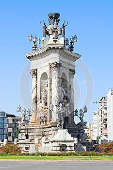 Fountain on Plaza de Espana, Barcelona photo