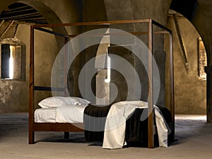 Four poster bed