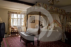 Four poster bedroom