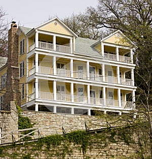 Four Story Inn Eureka Springs