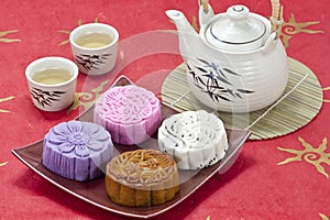 Four taste of mooncake