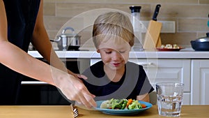 Four year old boy refusing to eat vegetables