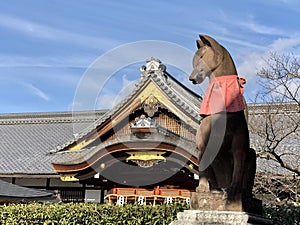 Fox statue at Fushimi Inari Taisha