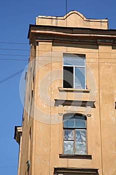 The fragment, the corner Windows of the apartments old town apartment houses of the 19th-century building.