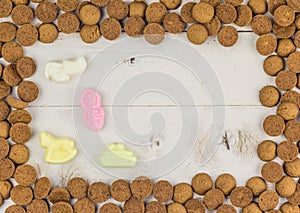 Frame of gingernuts with candy