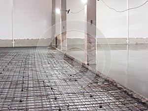 Frame made of iron reinforcement for pouring concrete