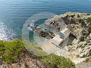 Framing of the `Praia da Cova da mijona`.