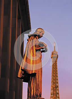 France. paris. eiffel tower from palais de chaillot. photo