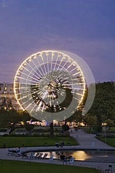 France - Paris - Jardin des Tuileries photo