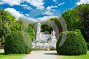 Francesco Petrarca Monument, Arezzo, Italy photo