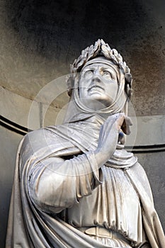 Francesco Petrarca in the Niches of the Uffizi Colonnade in Florence photo