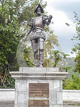 Francisco de Orellana Monument in Guapulo photo
