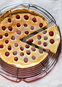 Frangipane cake and slice