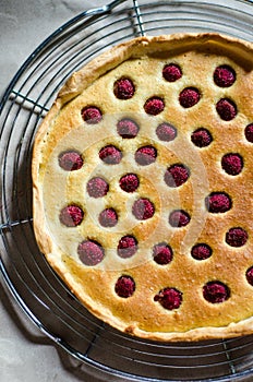 Frangipane and raspberries tart