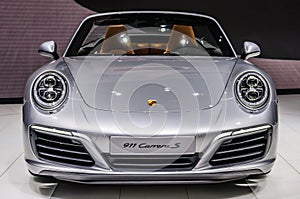 FRANKFURT - SEPT 2015: Porsche 911 991 Carrera S cabrio presente