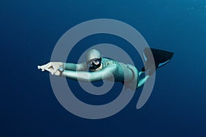 Free diver